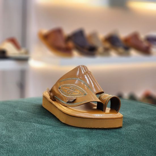 صورة زبيري وطني مطرز دبل موديل و14